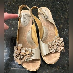 Born gold/tan wedges